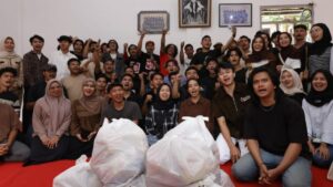 Harmoni Solidaritas: HS dan Slank Salurkan Harapan untuk Mahasiswa Sumatera di Semarang Melalui Aksi ‘Berani Kita Beda’