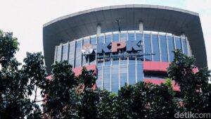 KPK Bongkar Jaringan Suap Bupati Lampung Tengah, Dokumen Krusial Disita dalam Penggeledahan Intensif